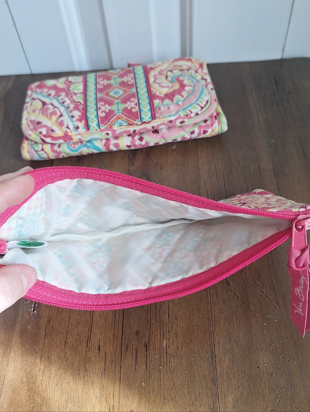 Vera Bradley Capri Melon Sherry Tote, Wallet & Eyeglass Case Set​ - Picture 9 of 13